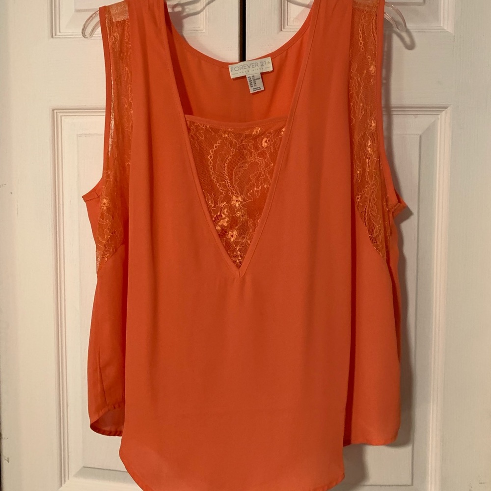 Forever 21- Lose Silky Top